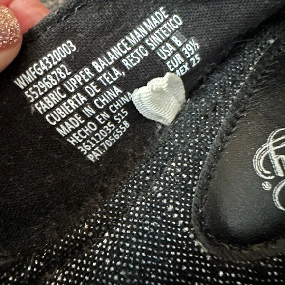 Faded Glory Sparkling Black Loafers - Picture 6 of 6